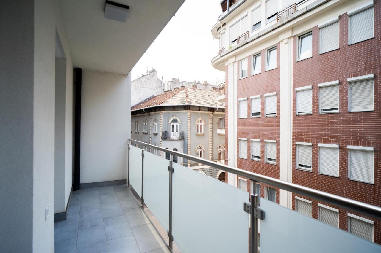 Vig Apartment - With Private Parking Budapesta Exterior foto